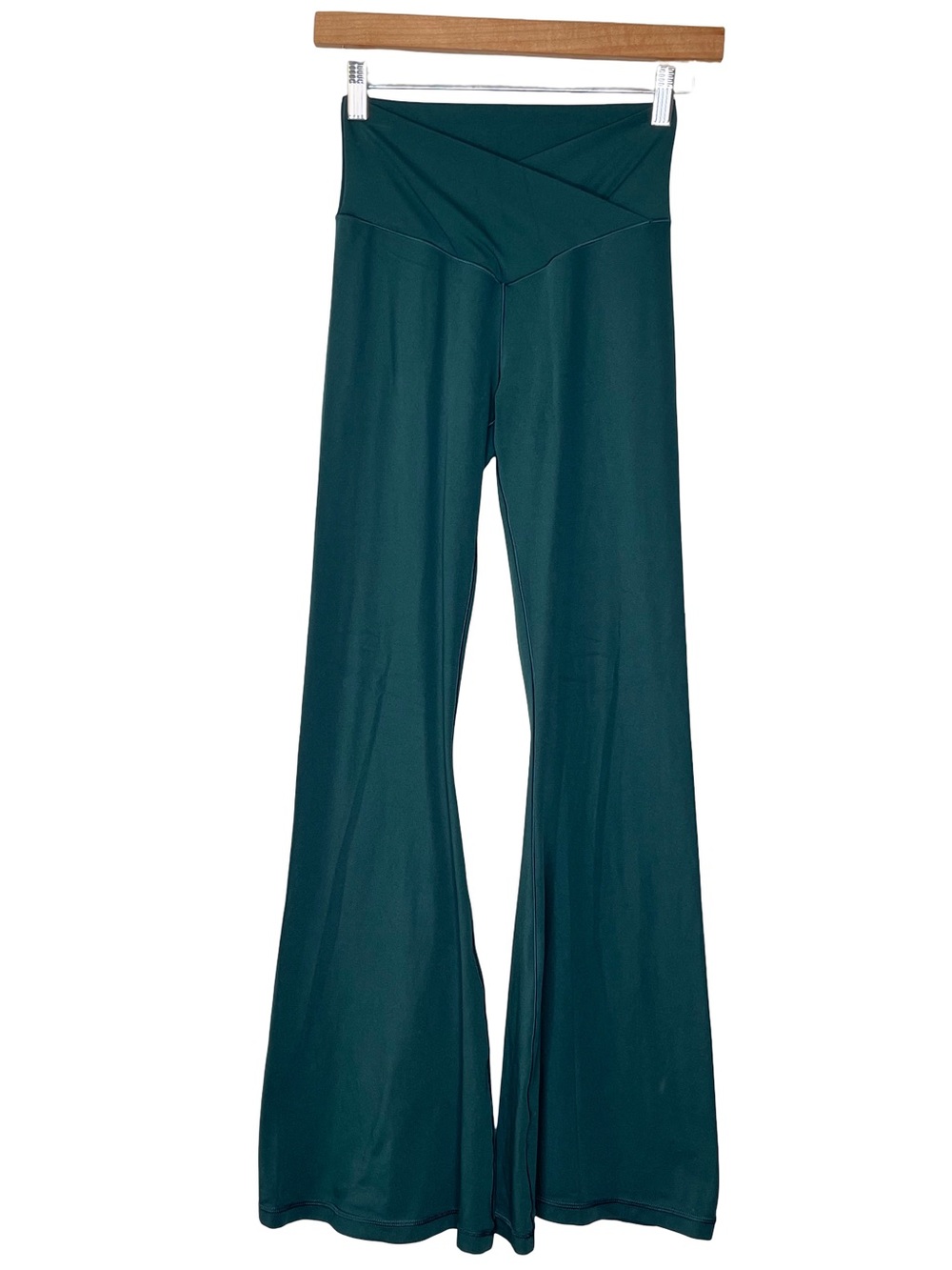 Aerie Offline Real Me Flare High-Rise Short Inseam Pants Sz M